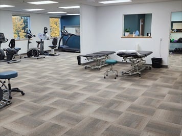 Therapy equipment and treatment area